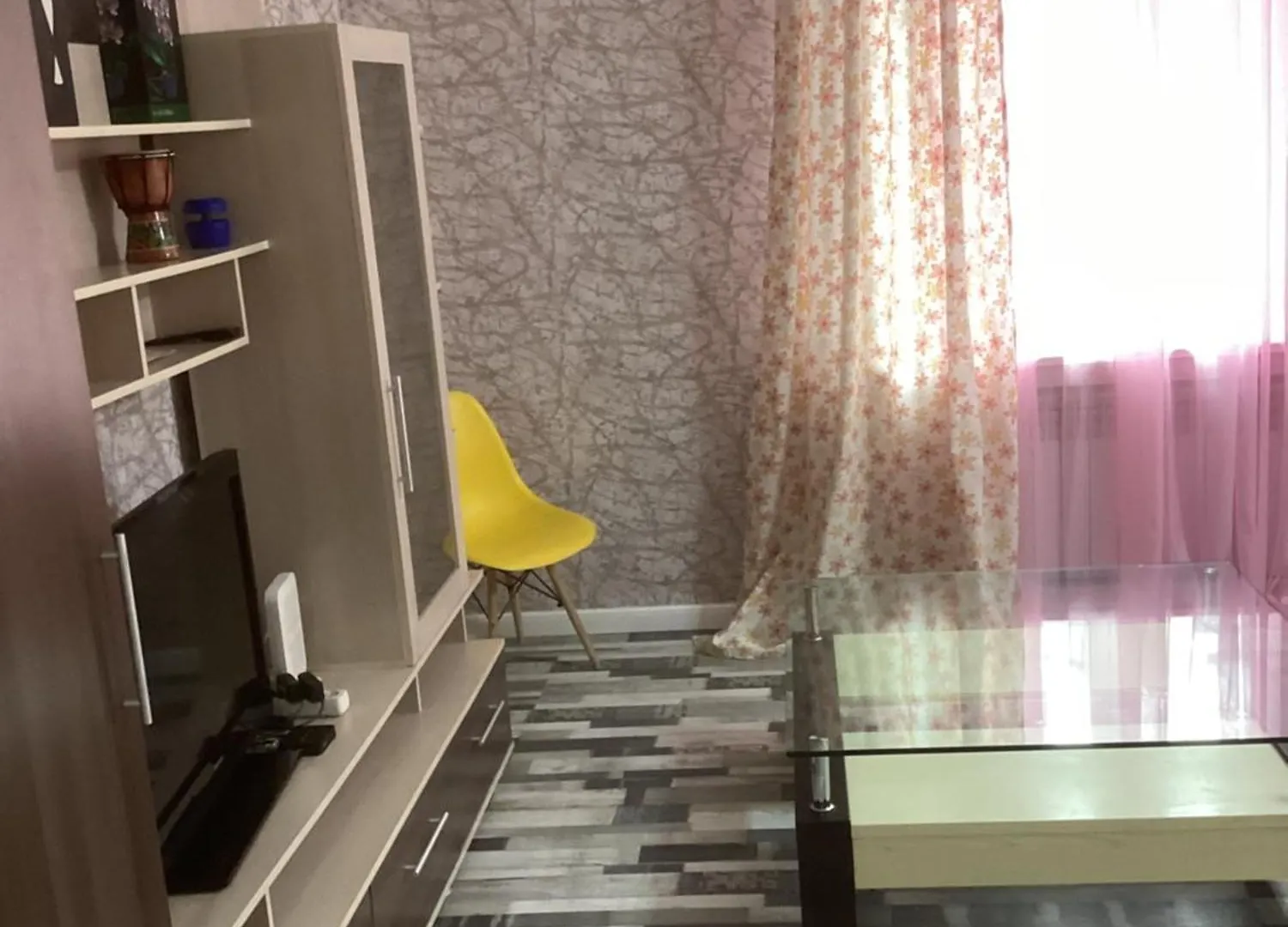 Сдам 1 Комнатную Квартиру В Центре Алматы Посуточно Абая Масанчи 20500 Тг Almaty